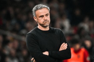 1-3大冷门，巴黎轰然倒下，遭遇赛季法甲首败，登贝莱发威难换1分