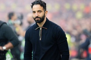 0-2不敌西汉姆联，曼联遭遇双重打击，阿莫林又造2大耻辱纪录！