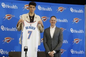 雷霆官宣与霍姆格伦完成续约 曝新合约5年2.5亿