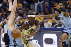 巴特勒强势托底力破魔咒 勇士惊险晋级夜最该谢他？