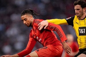 德甲巅峰对决！拜仁遭多特逼平，争冠悬念再起