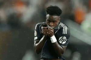 3000万欧年薪之争！姆巴佩加盟后皇马续约风暴，维尼修斯会走吗？