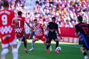 红蓝军团迎战赫罗纳，西甲巅峰对决即将上演