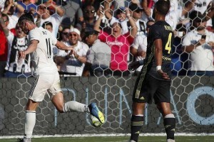 皇马 VS 尤文：世俱杯焦点对决，谁能笑到最后？